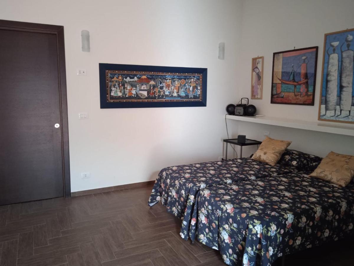 La Casa Dei Nonni Al Mare Hotel Bari Bagian luar foto