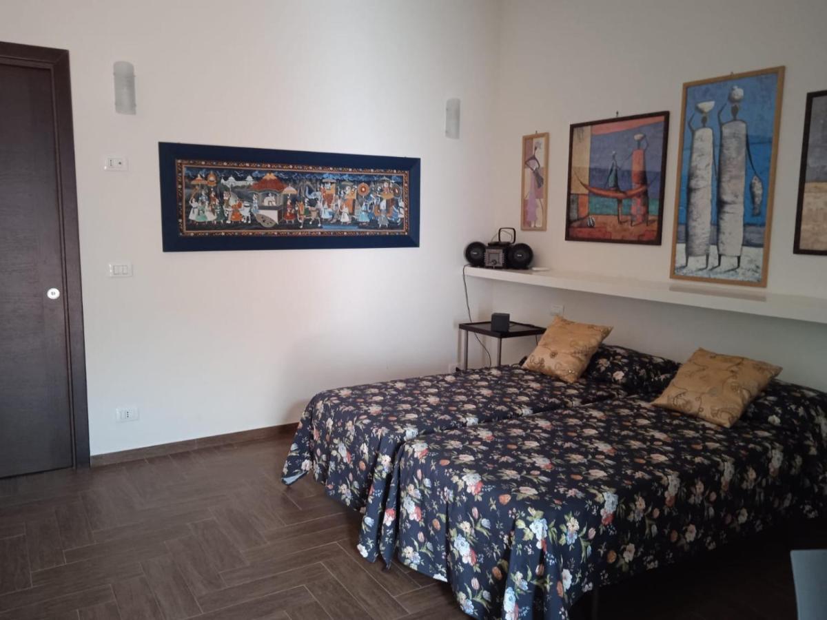 La Casa Dei Nonni Al Mare Hotel Bari Bagian luar foto