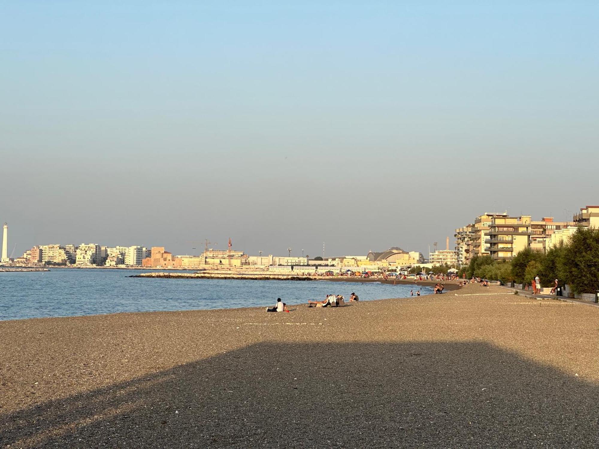 La Casa Dei Nonni Al Mare Hotel Bari Bagian luar foto